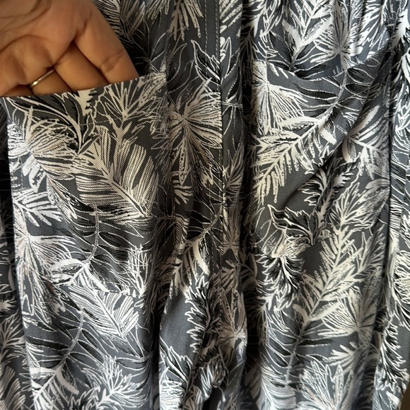 BEAU DAWSON Palm Print Smocked Waist Ankle Pants - Picture 7 of 10